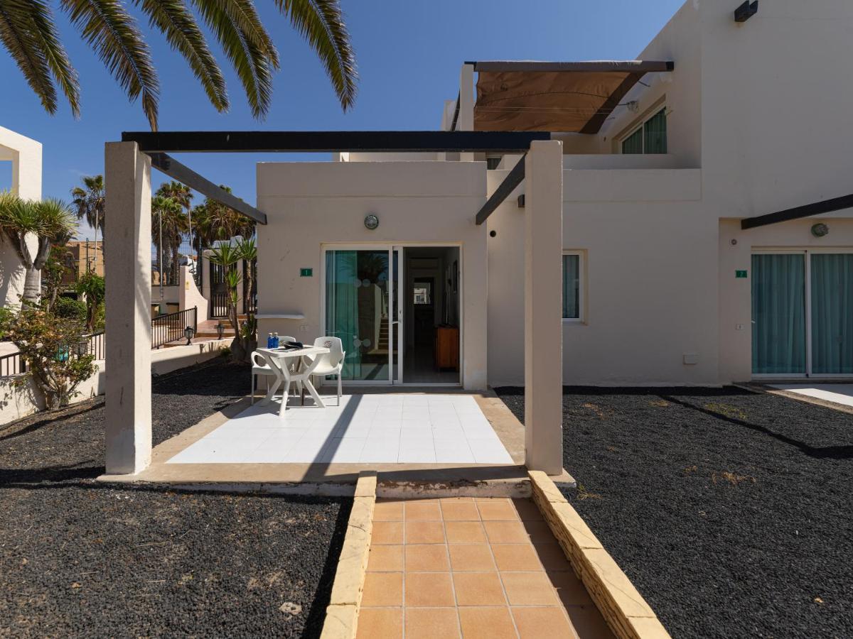 Homeforguest Apartamento 13 Con Terraza Y Piscina En Corralejo Dış mekan fotoğraf