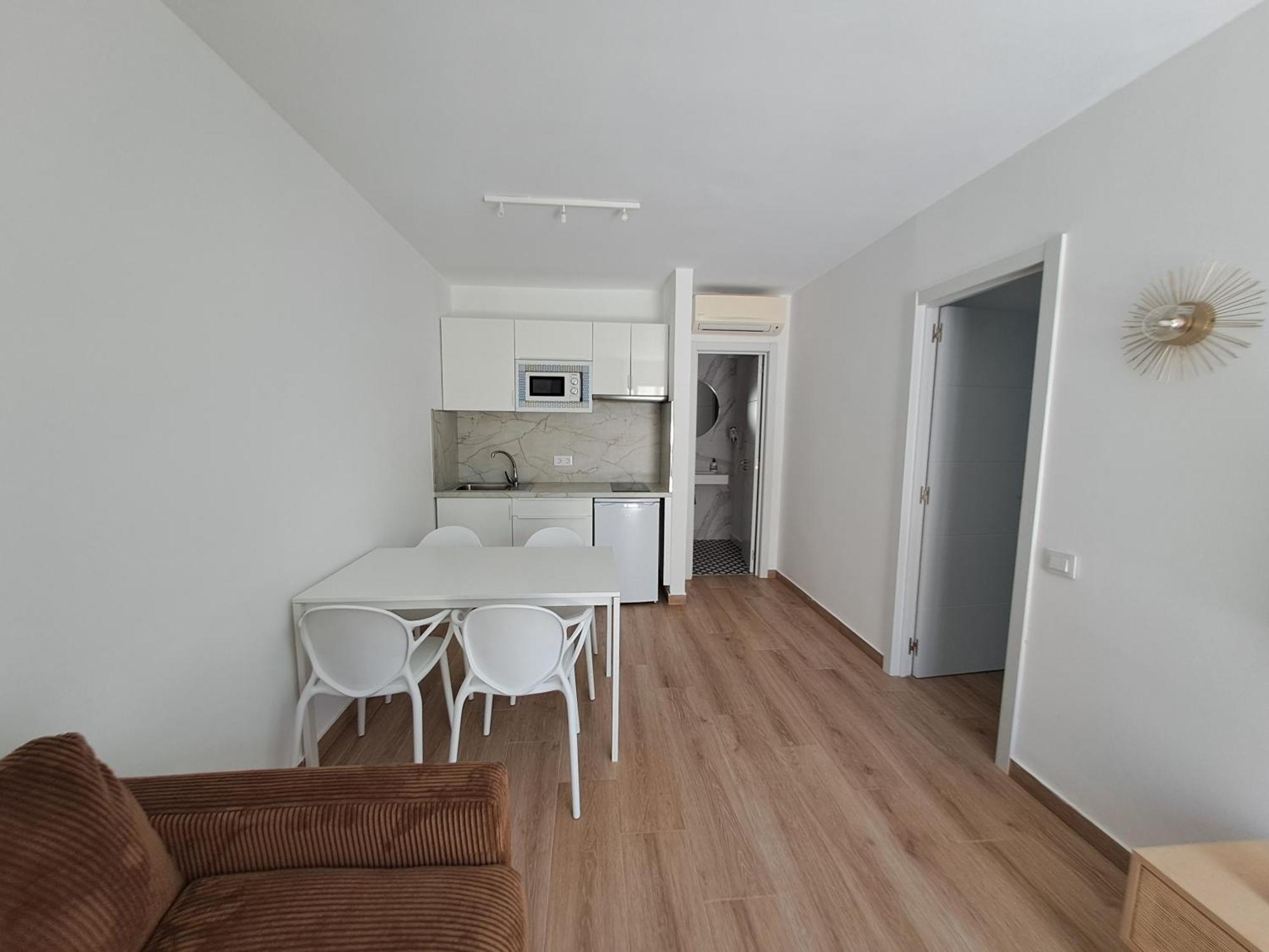 Homeforguest Apartamento 13 Con Terraza Y Piscina En Corralejo Dış mekan fotoğraf