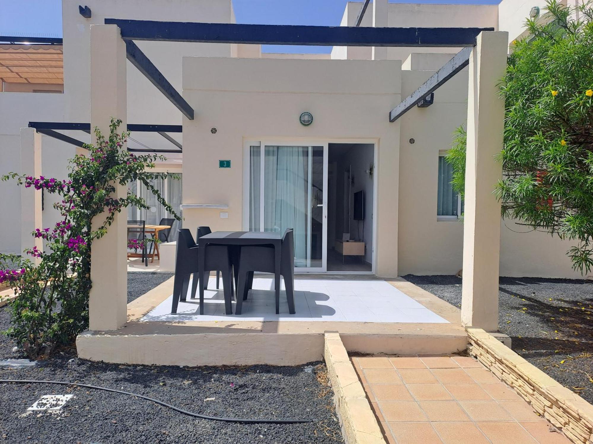 Homeforguest Apartamento 13 Con Terraza Y Piscina En Corralejo Dış mekan fotoğraf